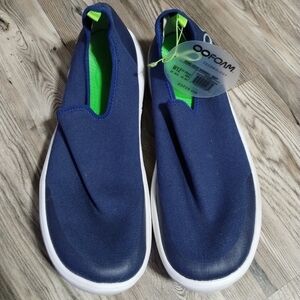 Oofos OOmg eeZee Blue Slip On Sneaker Women's Size 12